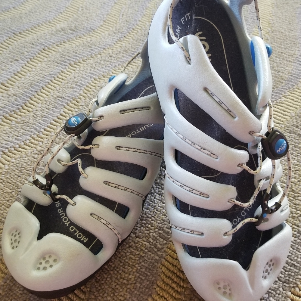 Mion by Keen Water Sports Sandal Blue US Women's  Size 9